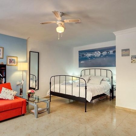 Casa Las Torres B&B Iznate Esterno foto