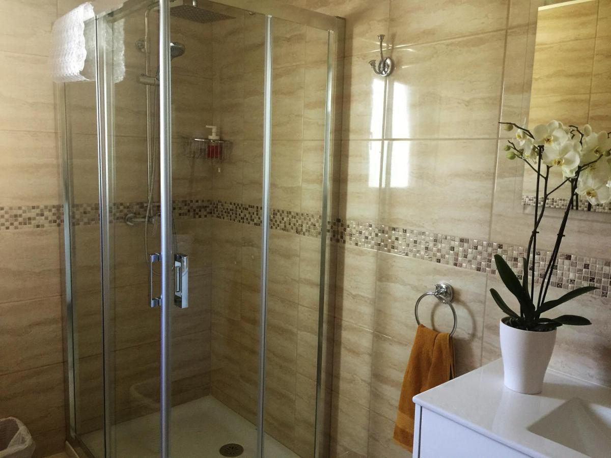 Casa Las Torres B&B Iznate Esterno foto