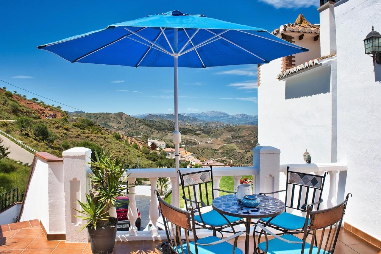 Casa Las Torres B&B Iznate Esterno foto