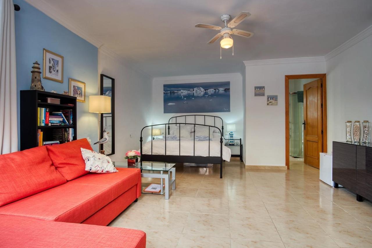 Casa Las Torres B&B Iznate Esterno foto
