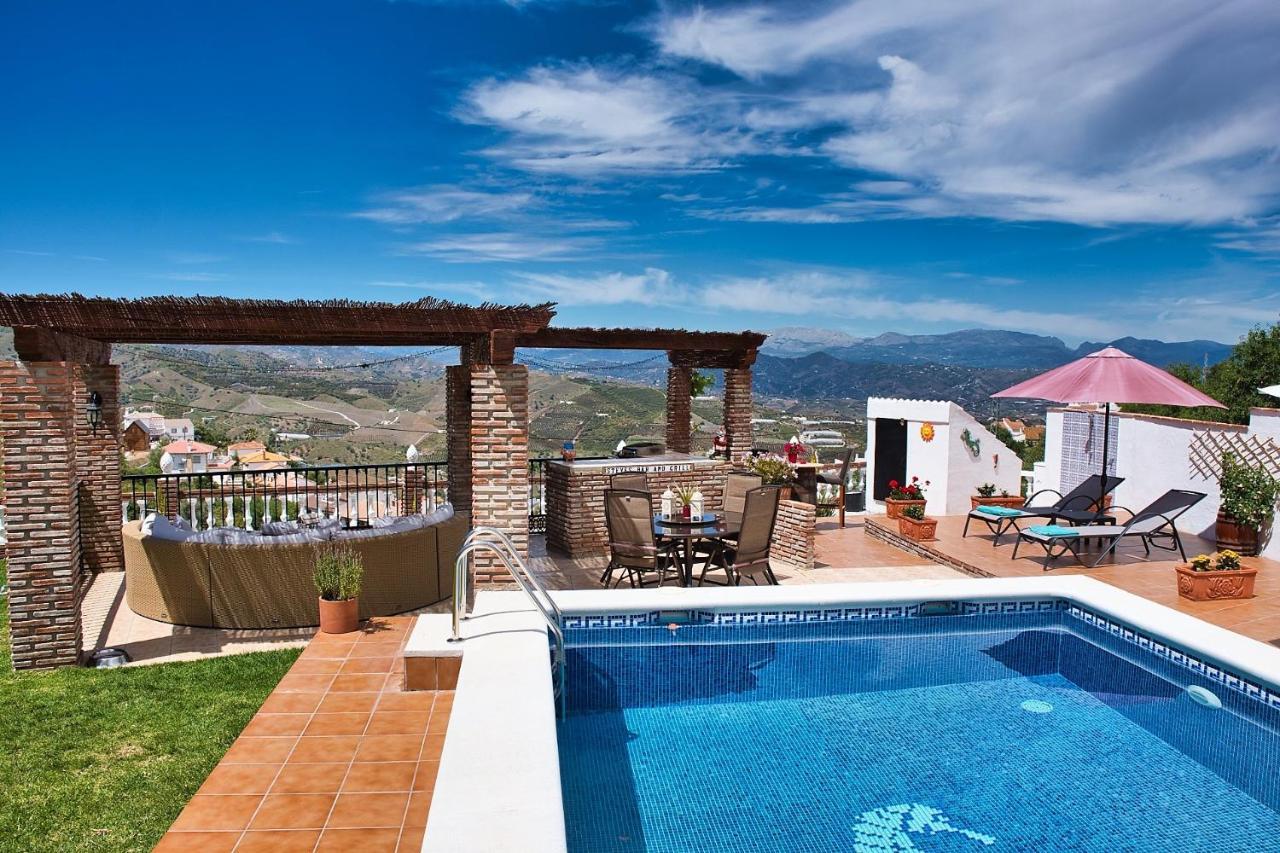 Casa Las Torres B&B Iznate Esterno foto