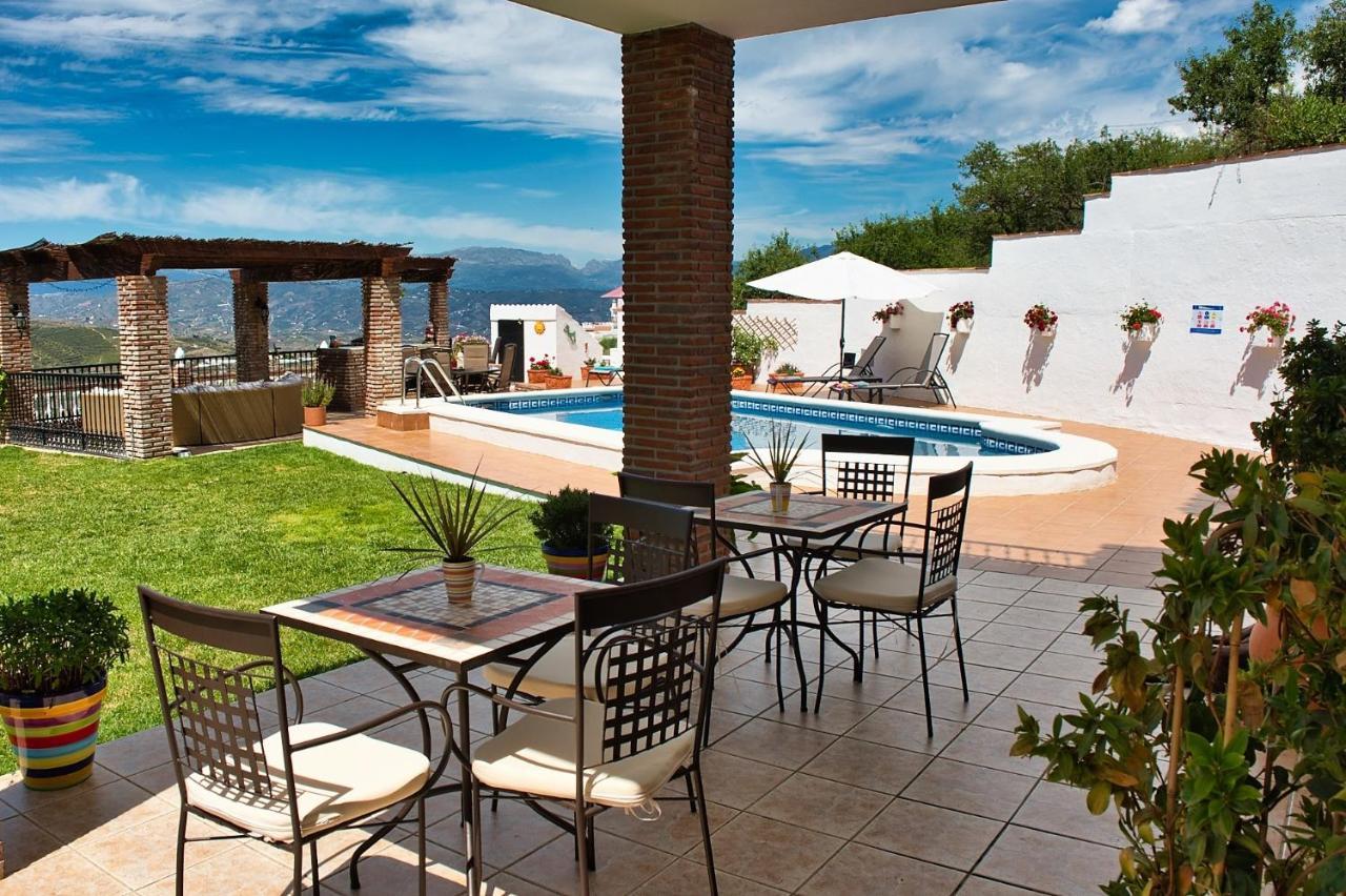 Casa Las Torres B&B Iznate Esterno foto